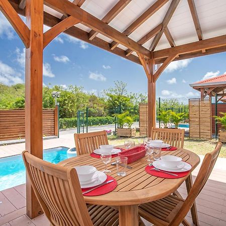 Bungalow Pom 1, piscine, à 5 min des plages Le Vauclin Extérieur photo
