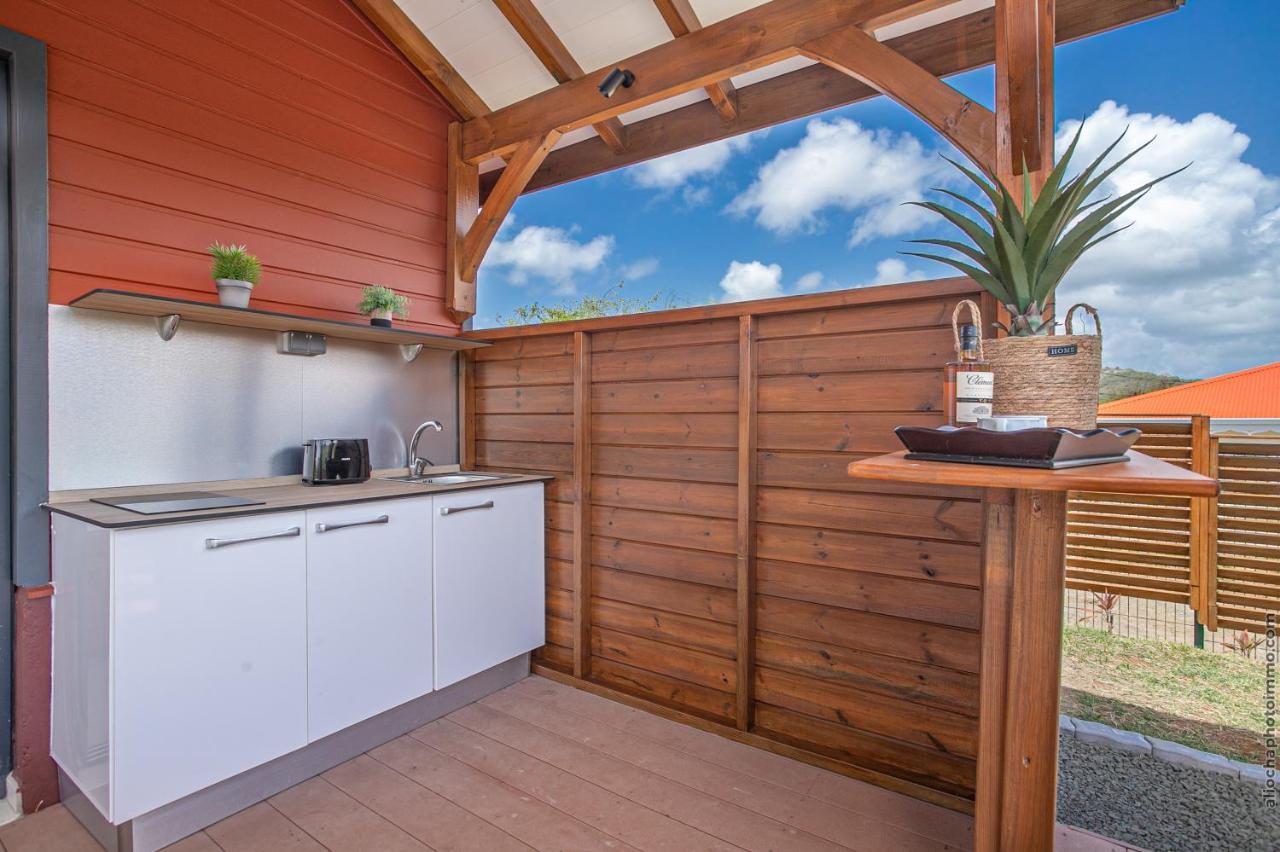 Bungalow Pom 1, piscine, à 5 min des plages Le Vauclin Extérieur photo