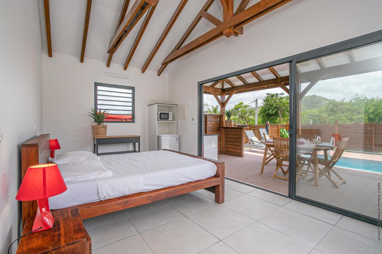 Bungalow Pom 1, piscine, à 5 min des plages Le Vauclin Extérieur photo